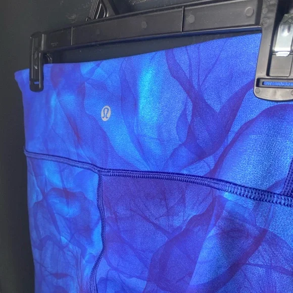 Lululemon leggings size 6 blue - Picture 5 of 7